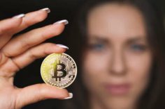 82% Of Women Who Own Cryptos Are Likely to Purchase Them Again