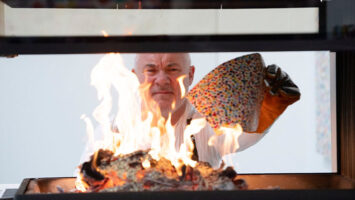 Damien Hirst burned artworks