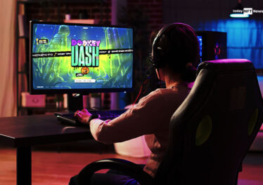 BAYC Dookey Dash live